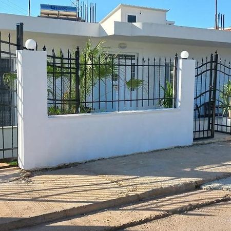 Arjan Dyli Guesthouse كساميل المظهر الخارجي الصورة