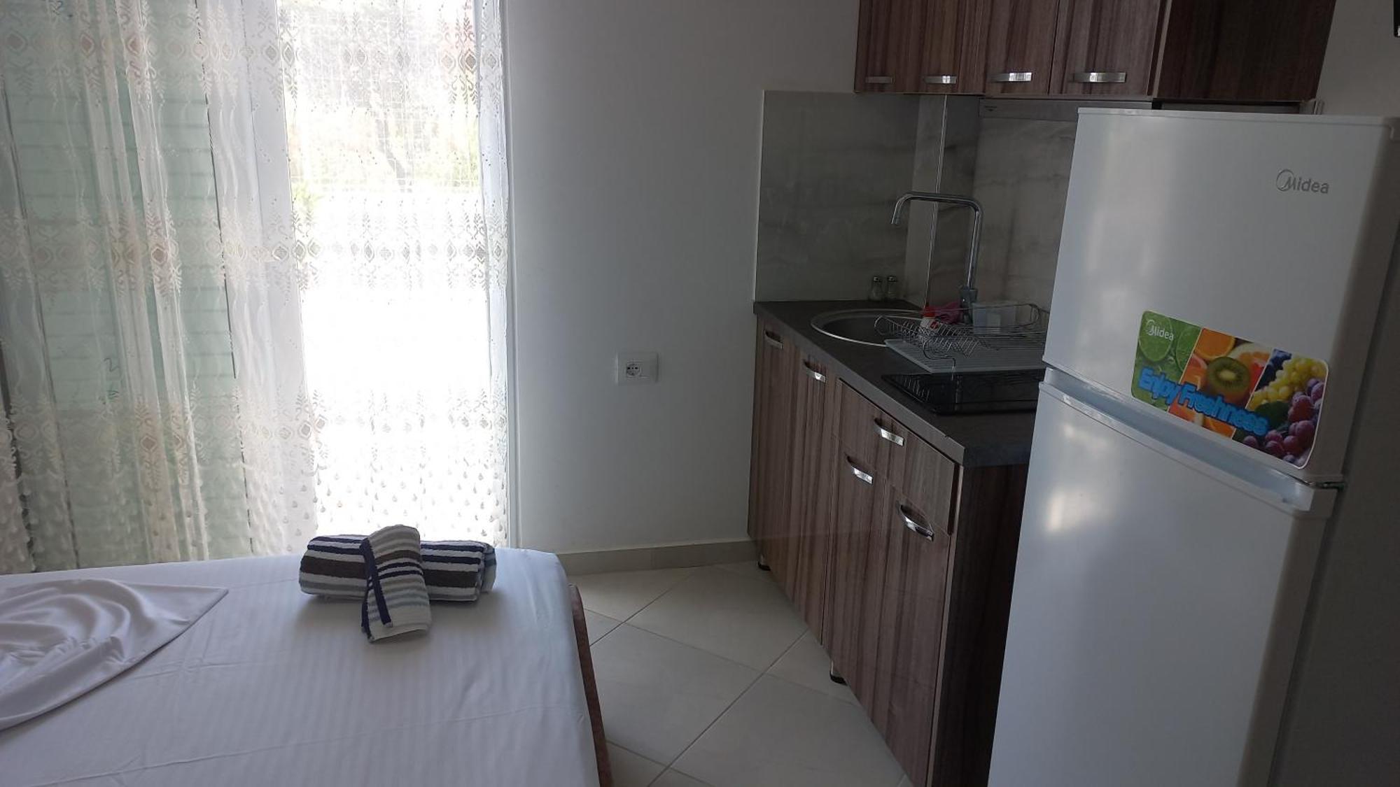 Arjan Dyli Guesthouse كساميل الغرفة الصورة